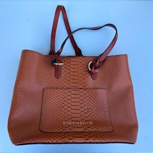 Dooney & Bourke Tote
